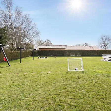 Blommevaenget Vi * Hejls