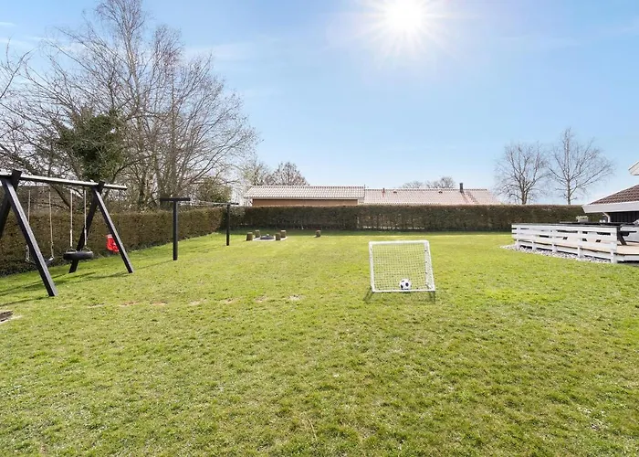 Blommevaenget Vi * Hejls